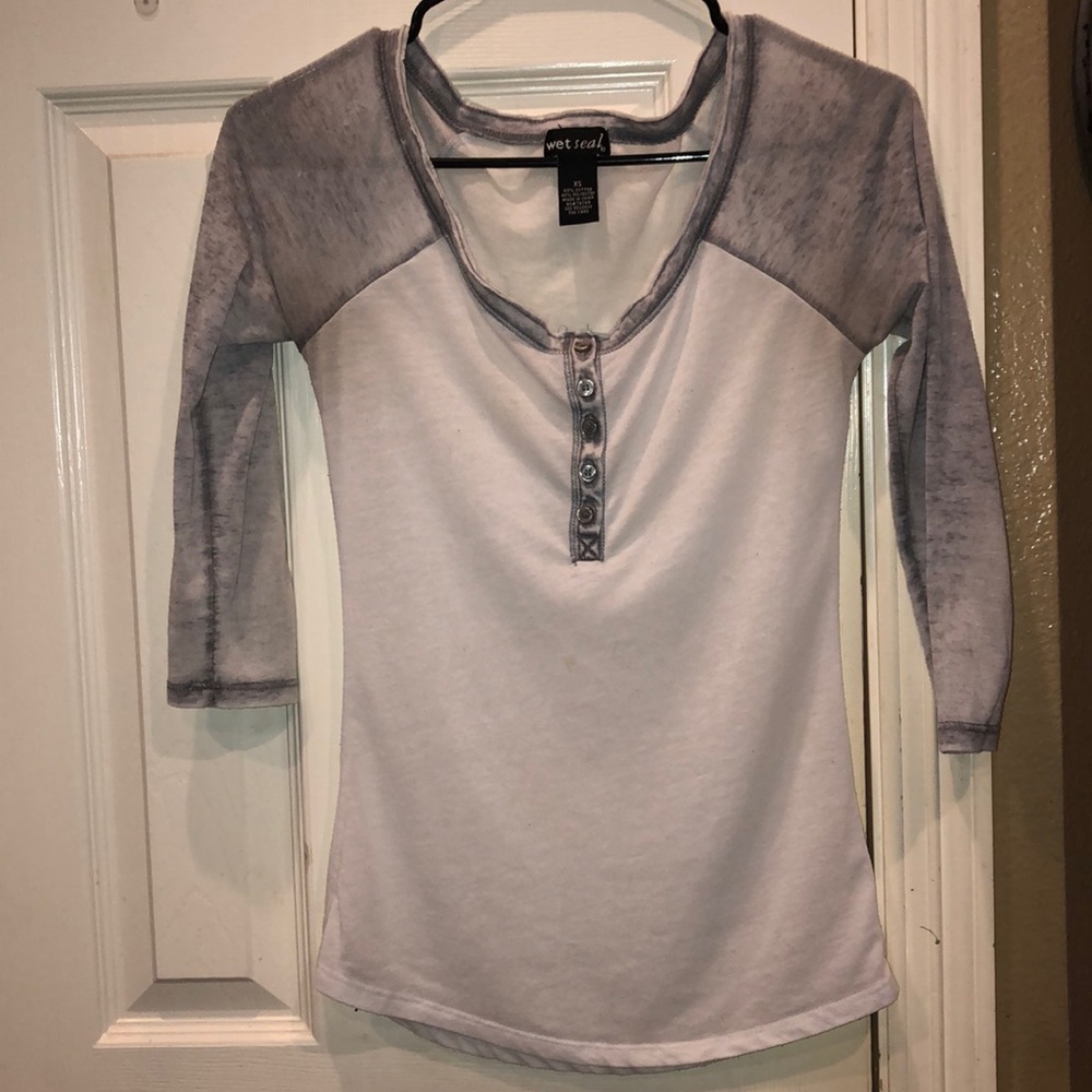 White and gray half sleeve shirt